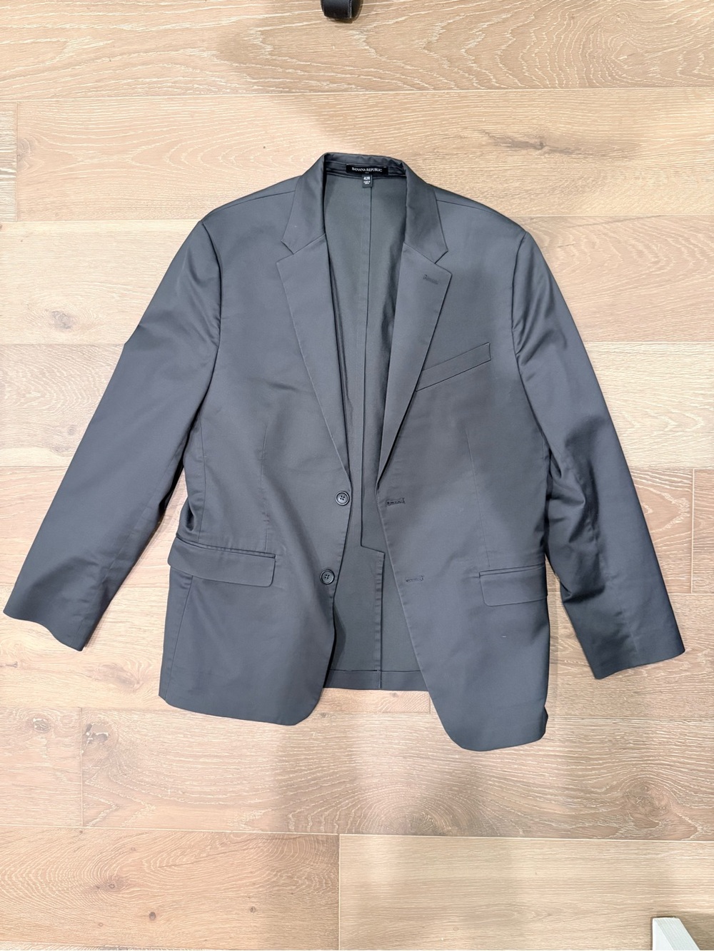 Banana Republic Men’s 42R Grey Blazer